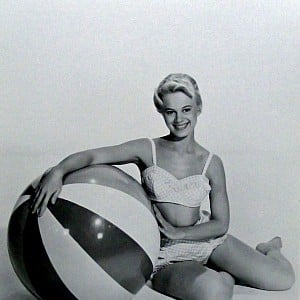 Elizabeth MacRae