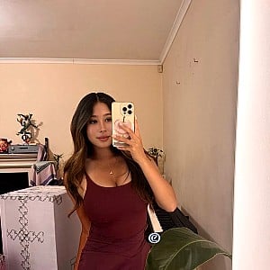 Elizabeth Pang