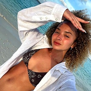Ella Eyre