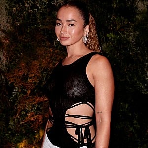Ella Eyre