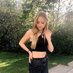 Elle Cryssanthander