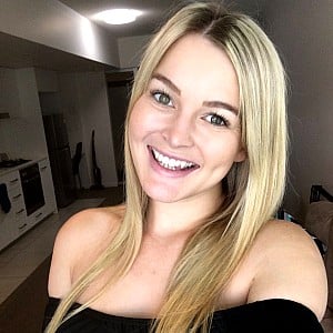 Elle Knox