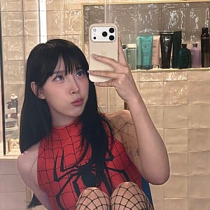 Elle Lee