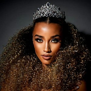 Elle Smith (Miss USA)