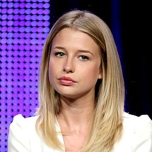 Ellen Woglom