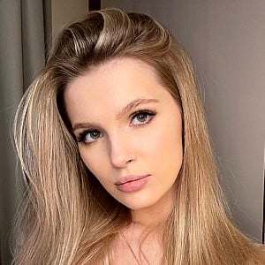 Ellie Moore