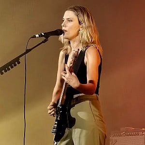Ellie Rowsell