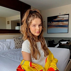 Ellie Thumann