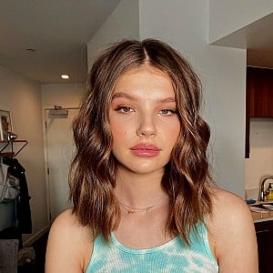 Ellie Thumann