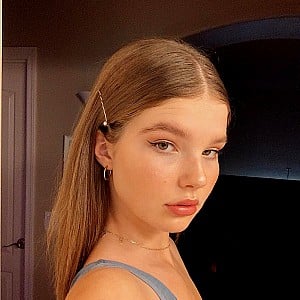 Ellie Thumann