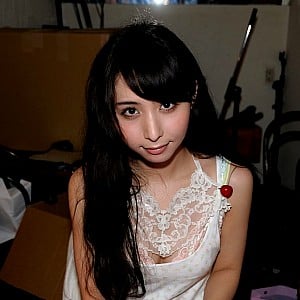 Elly Akira