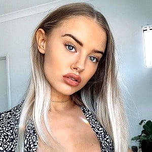 Elly Sharp