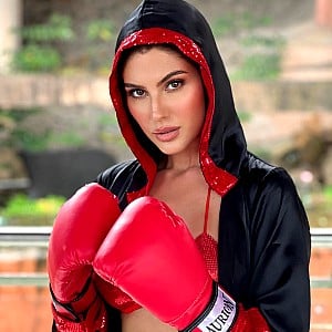 Elnaaz Norouzi