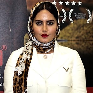 Elnaz Shakerdoost