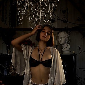 Elva Helme