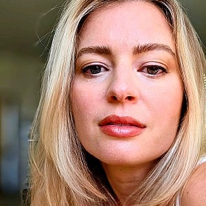 Elyse Willems