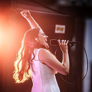 Emelie Hollow