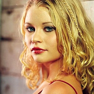 Emilie De Ravin