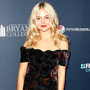Emily Alyn Lind