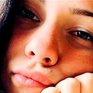 Emily Dark (Watch4Beauty)