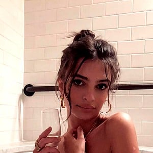 Emily Ratajkowski