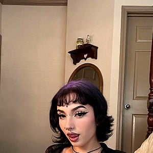 Emilyy Manson