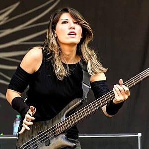 Emma Anzai
