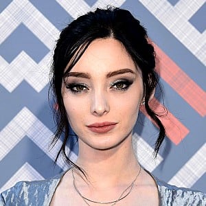 Emma Dumont