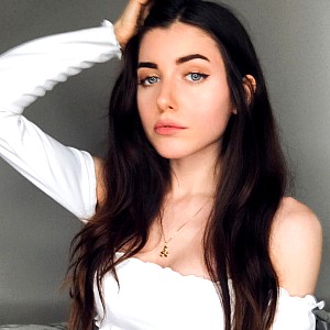 Emma Hyer