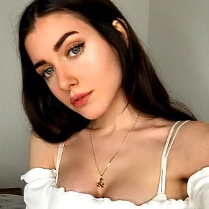 Emma Hyer