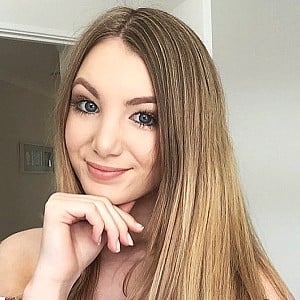 Emma Louise Harvey