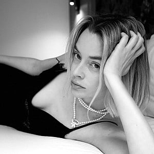 Emmanuelle Houvenagel