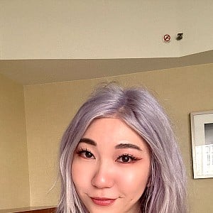Emmi Xi