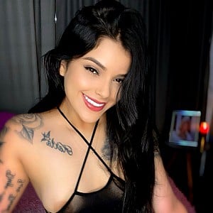 Emy Roses
