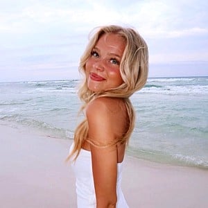 Enid Sullins