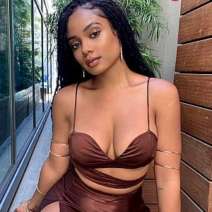 Essence Tatiana
