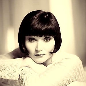 Essie Davis