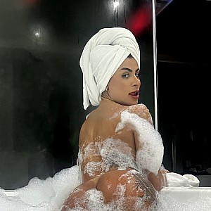 Estefani Feiticeira