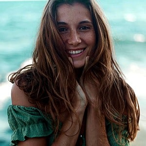 Estelle Larousse