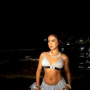 Eva Giri