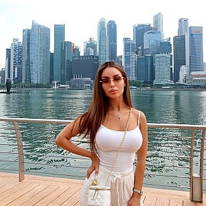 Eva Honey