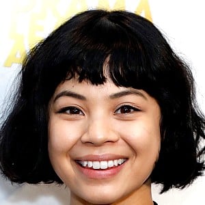 Eva Noblezada
