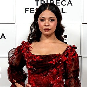 Eva Noblezada