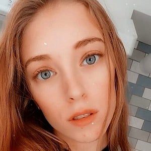 Eva Veil
