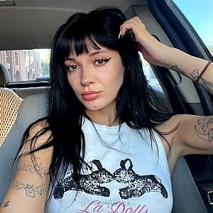 Eve Cozay