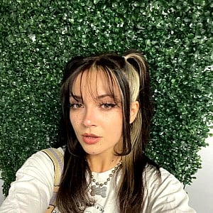 Eve Cozay