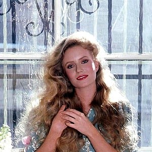 Eve Plumb