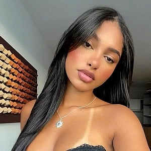 Evelly Alves