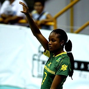 Fabiana Claudino
