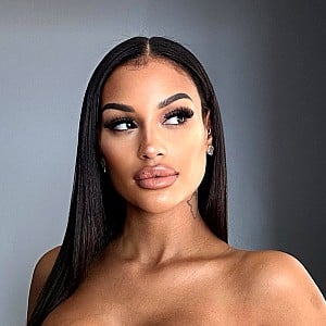 Fanny Neguesha